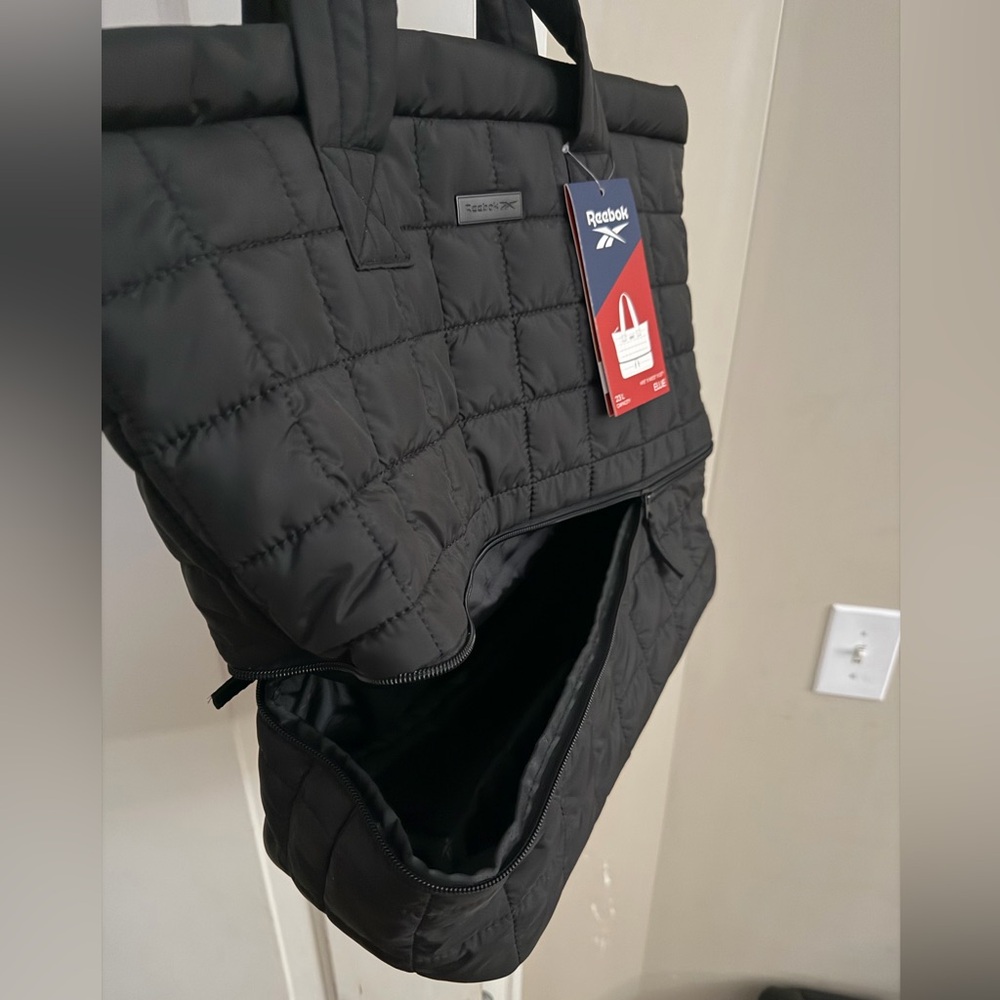 Brand new”Reebok”(ELLIE)tote bag.Size-H-15”,W-20”xD7”.23L capacity.Color-black🖤 - Picture 8 of 14